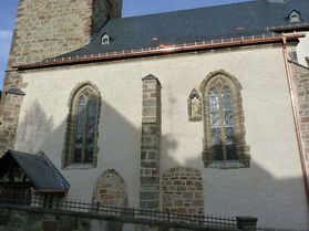 Abbau des Gerüstes an der Südseite (Foto: Karl-Franz Thiede)